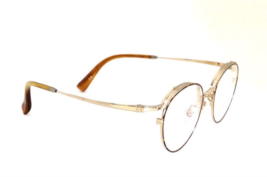 沖縄メガネ・那覇めがね 画像：